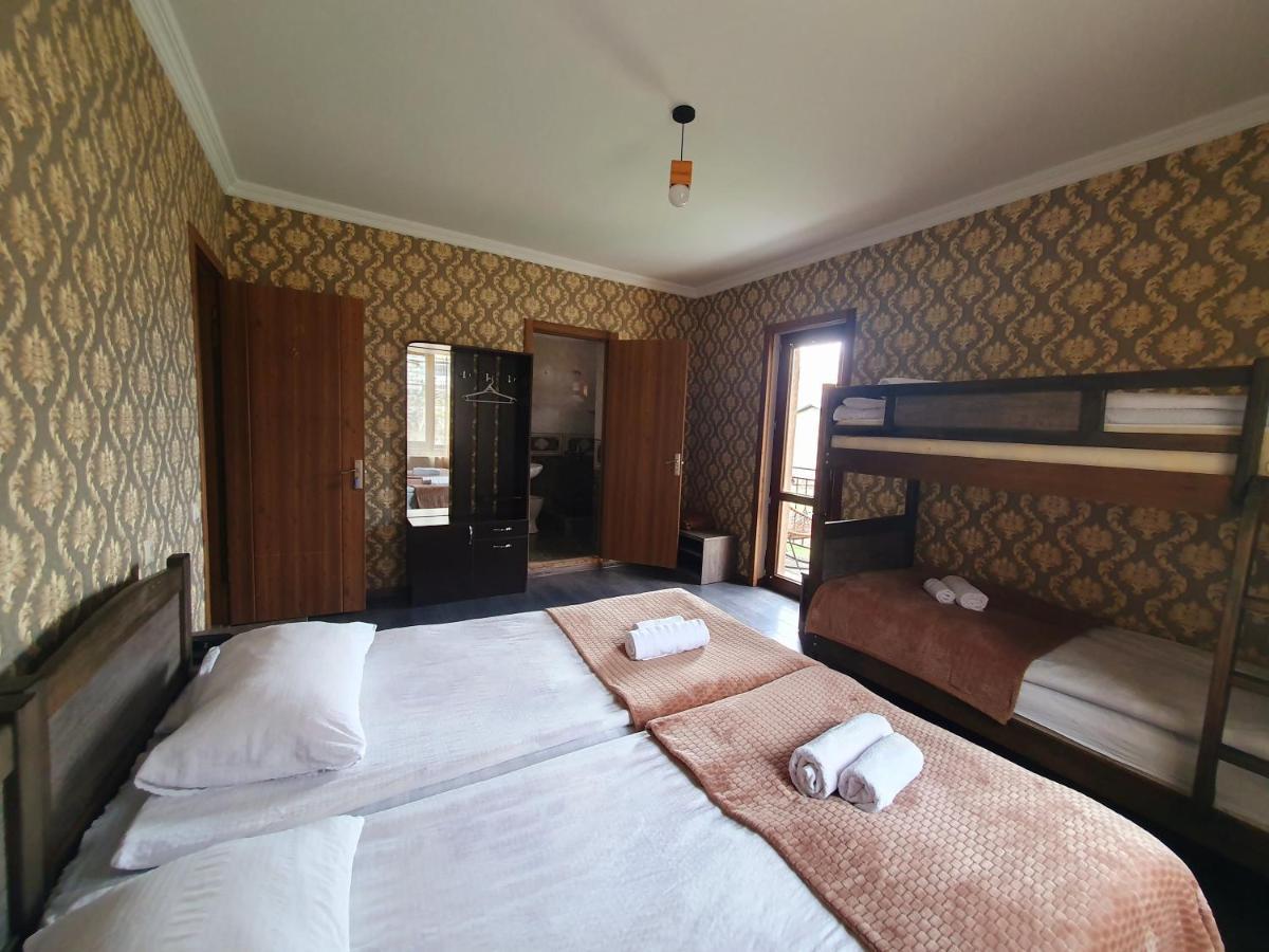 Nikolo Inn Kazbegi Exterior foto