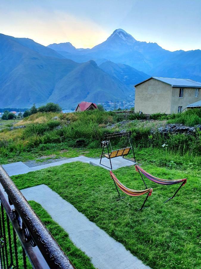 Nikolo Inn Kazbegi Exterior foto